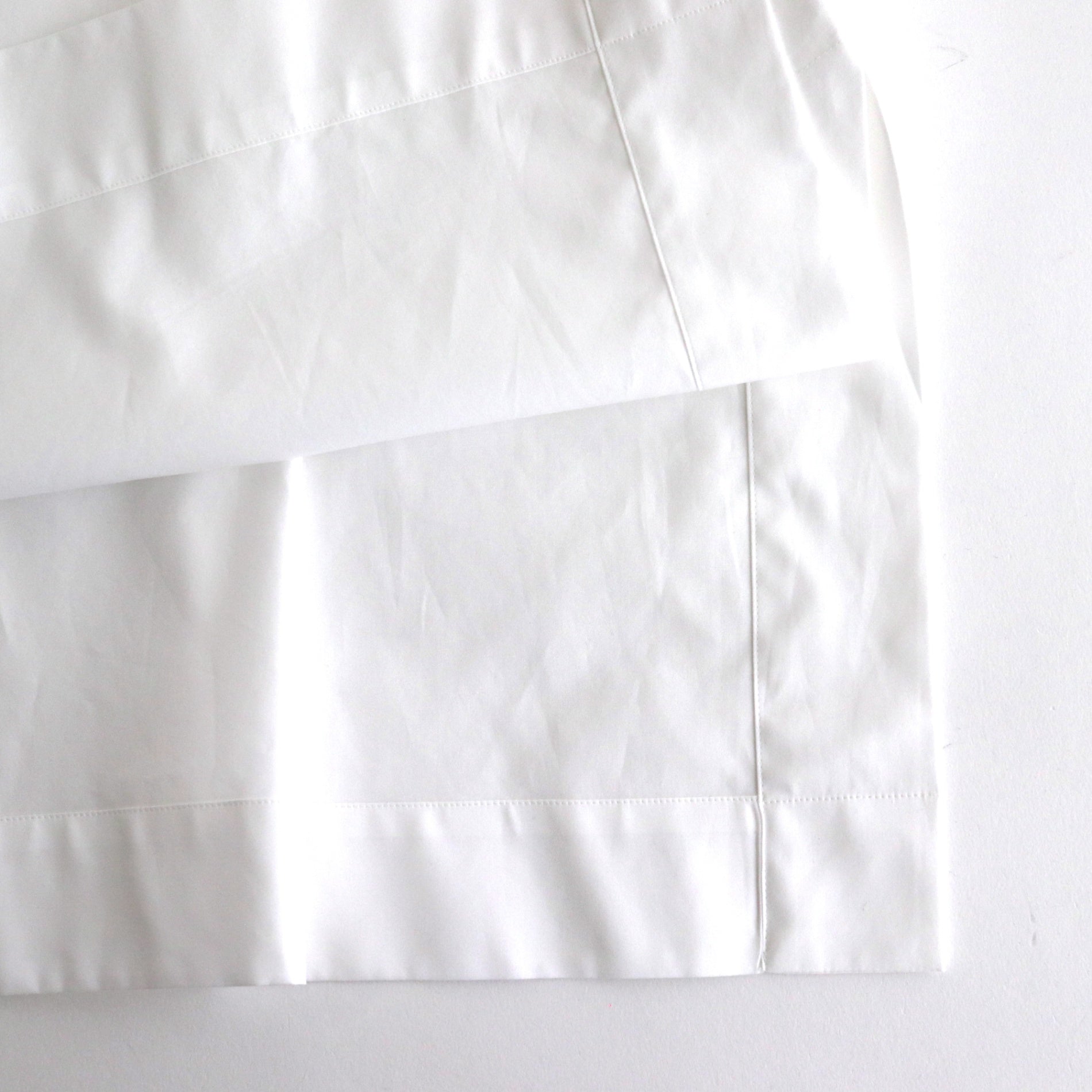 BOURRIENNE COTTON TYPEWRITER PONCHO SH / MA #WHITE [16851 50112]