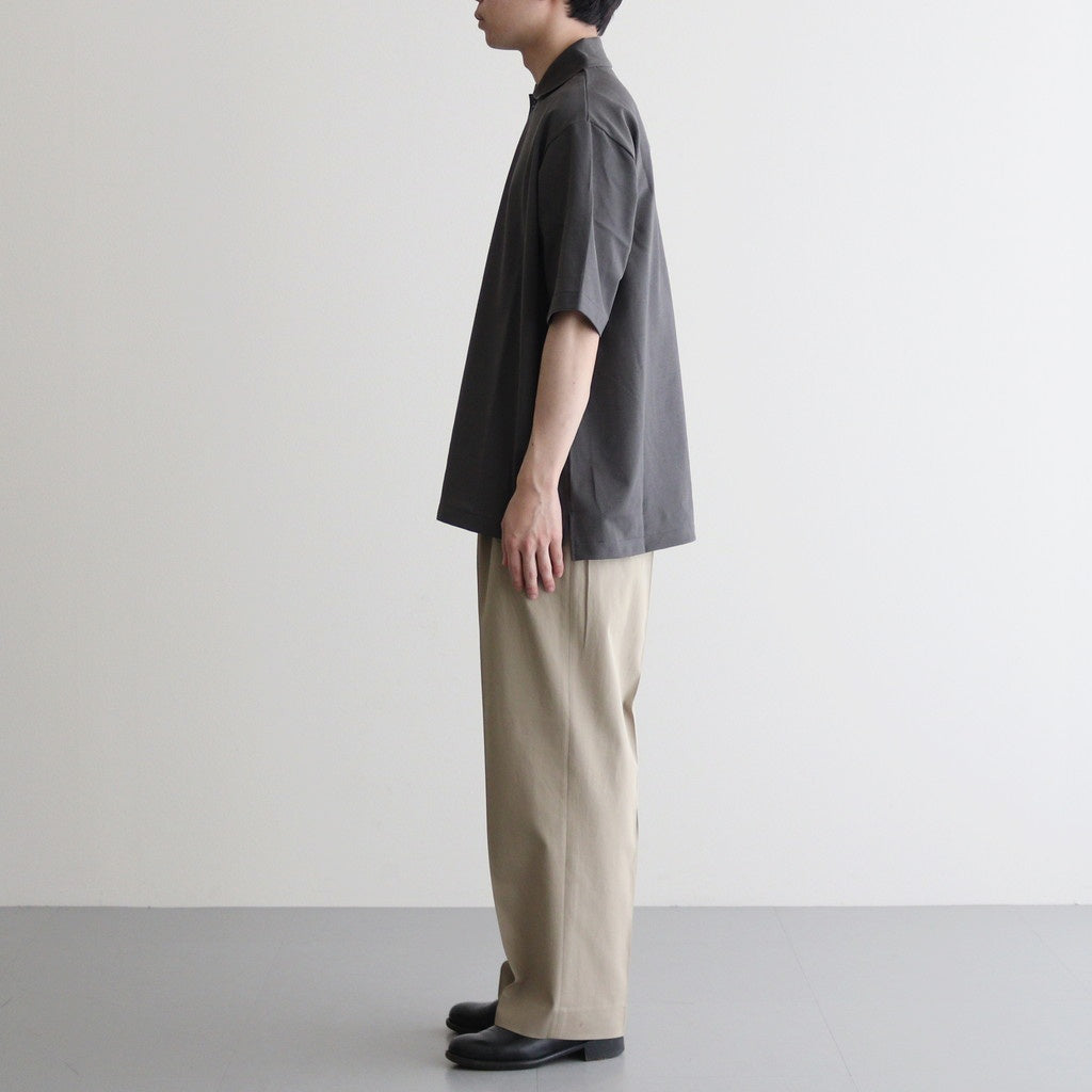 CLASSIC FIT DOUBLE PLEATED TROUSERS #KHAKI [A25A05PT01C]