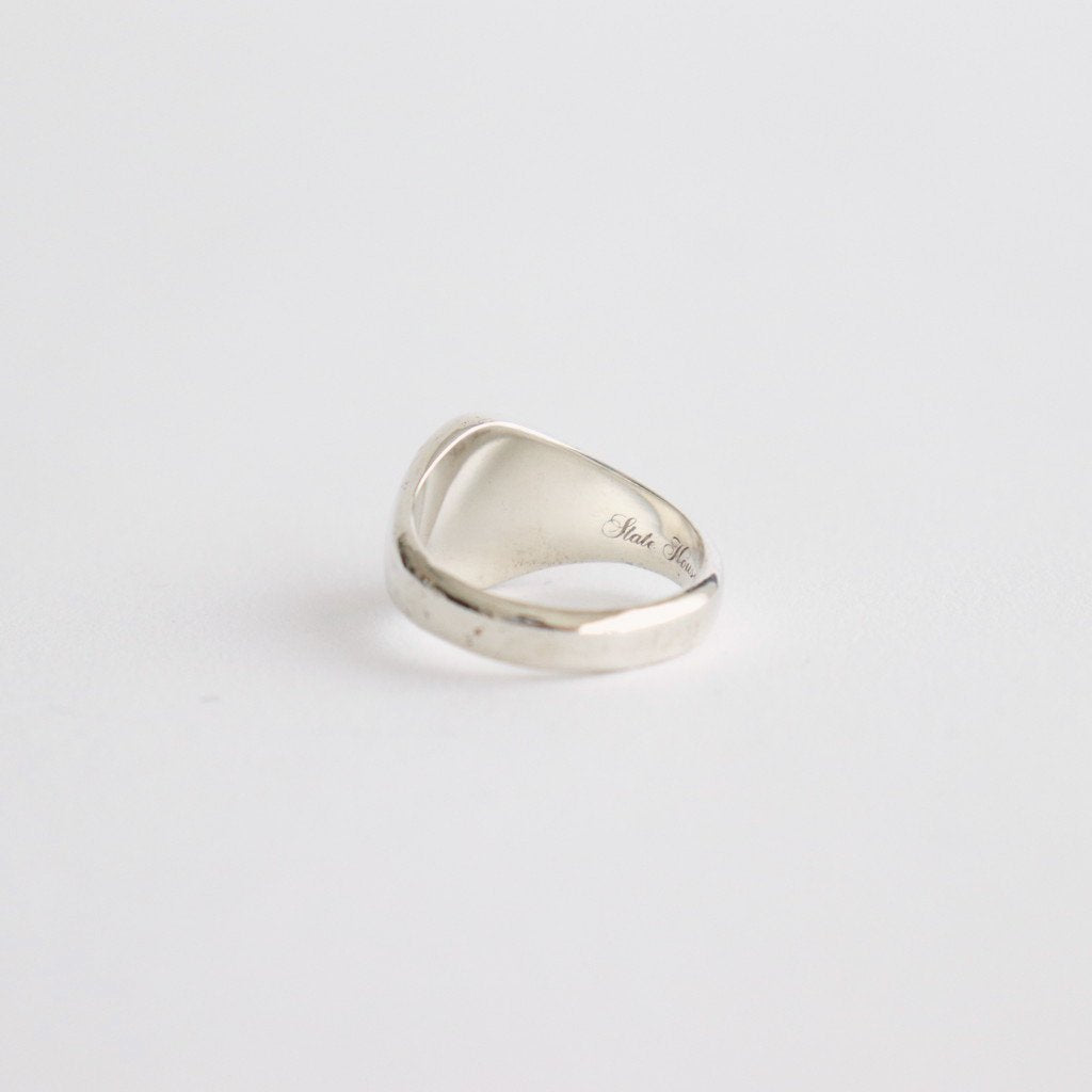 STATE HOUSE OVAL SIGNET RING / HAMMERED #SILVER/WHITE FINISH [OJ-AC02]