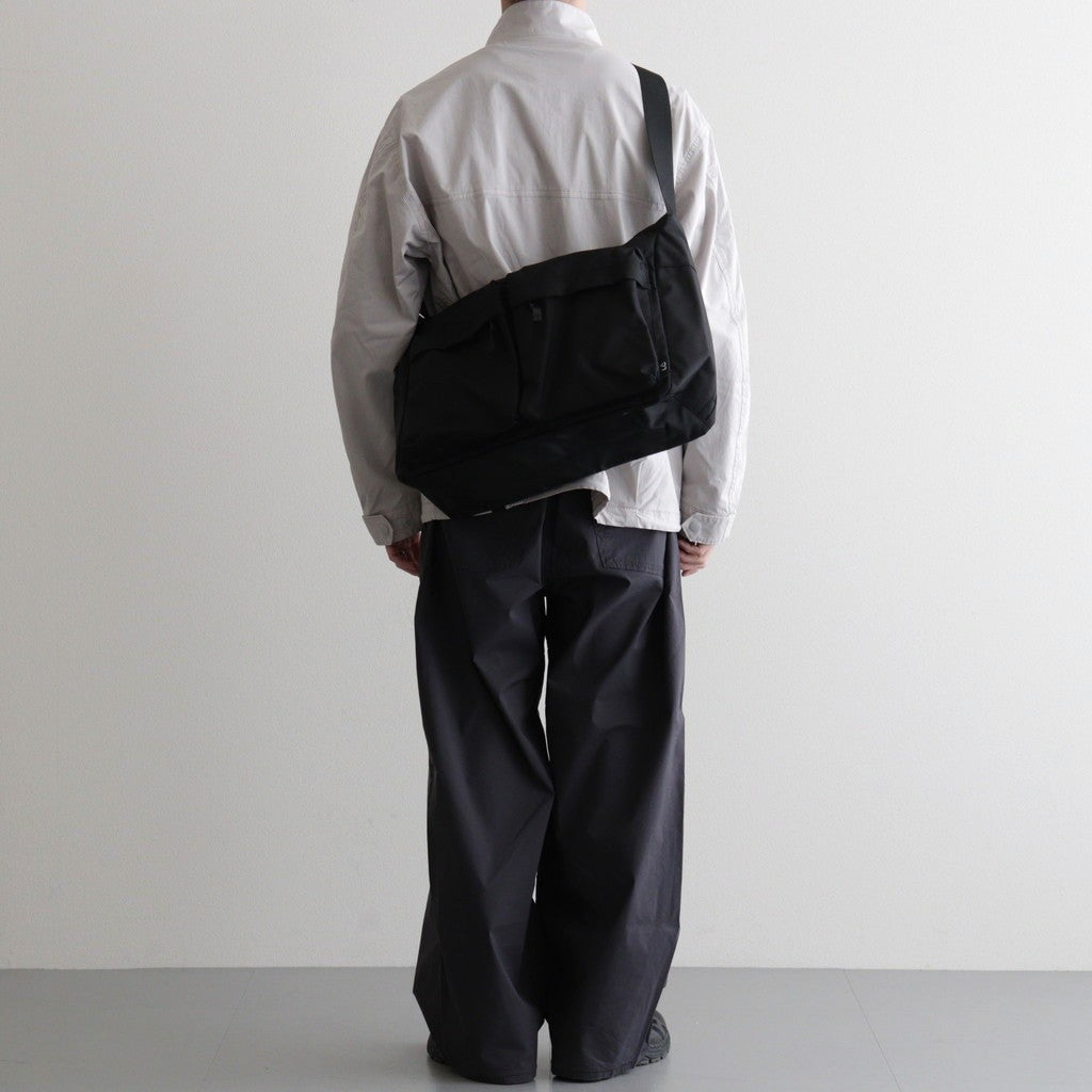 LC SHOULDER_STANDARD #Black [26f_LC03]