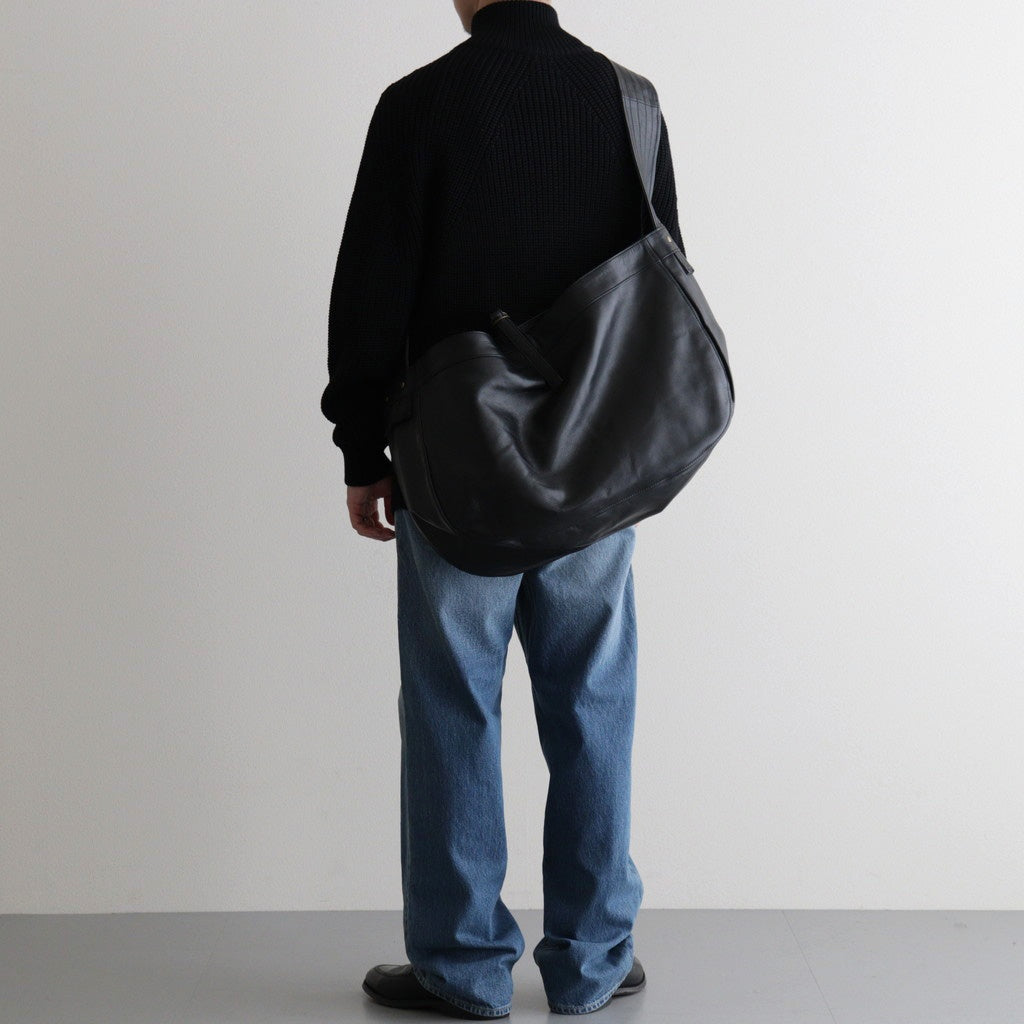 NEWSPAPER BAG L #BLACK [BG-17-C-COW.AN-4]