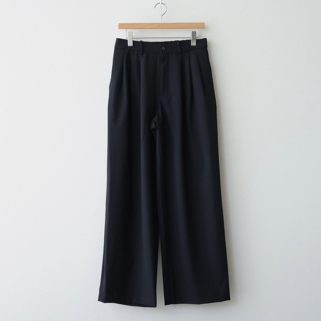 TRIPLE PLEATED WIDE TROUSERS #BLACK [A26A15PT03C]