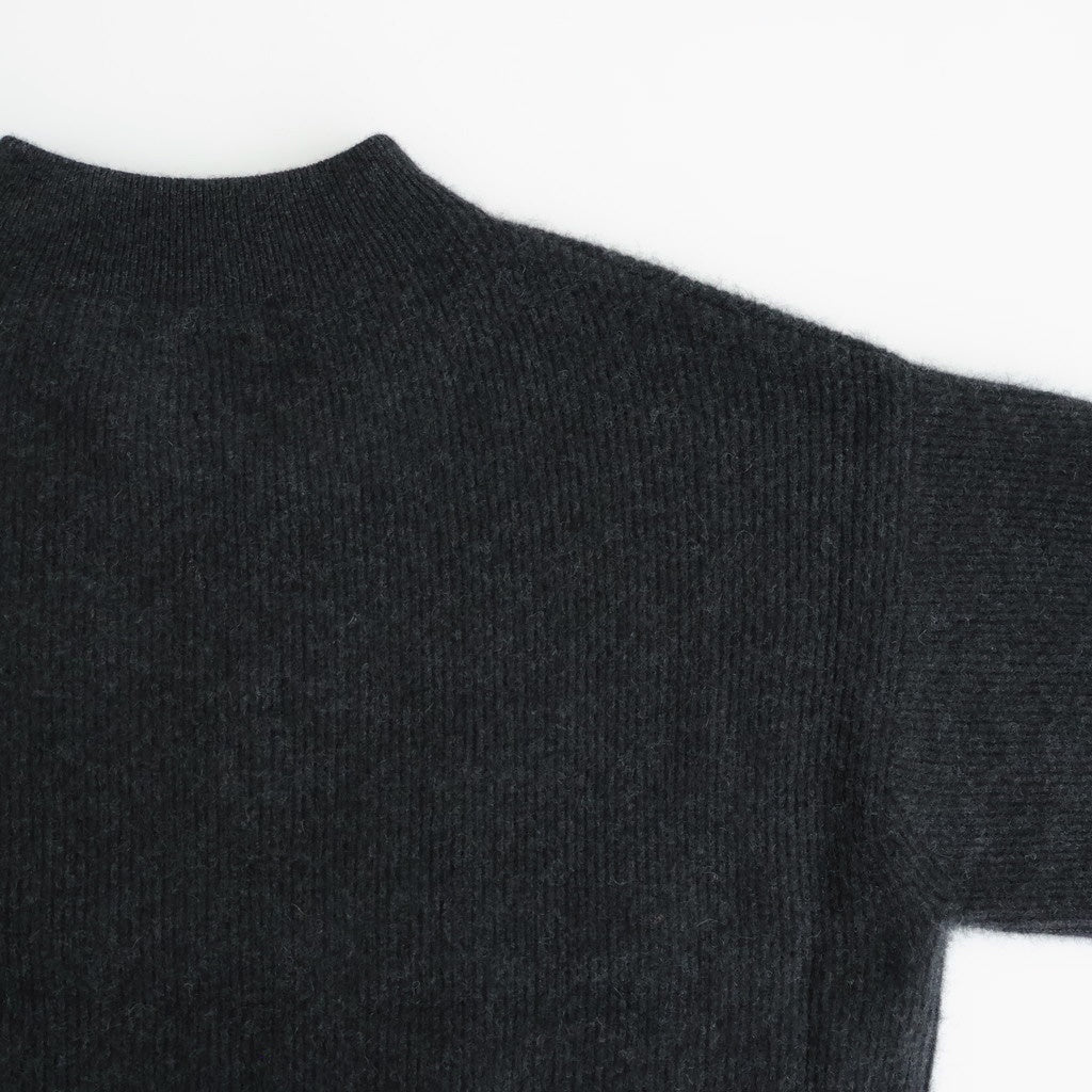 CASHMERE FOX FINGERHOLE BOAT NECK #CHARCOAL [BN-25FL-041]