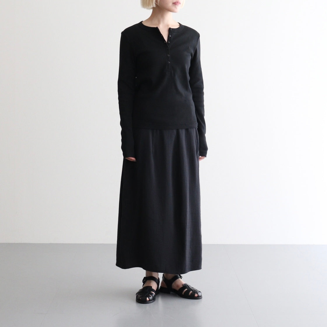 Classic Rib Henley-neck L/S #Black [bROOTS24F006WF26]