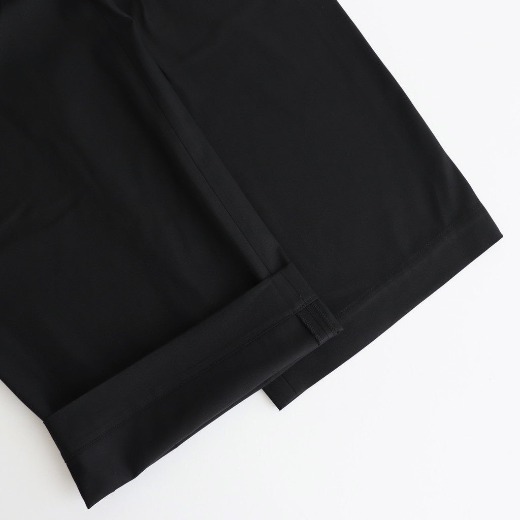TRIPLE PLEATED EASY TROUSERS #BLACK [A25A05PT03C]