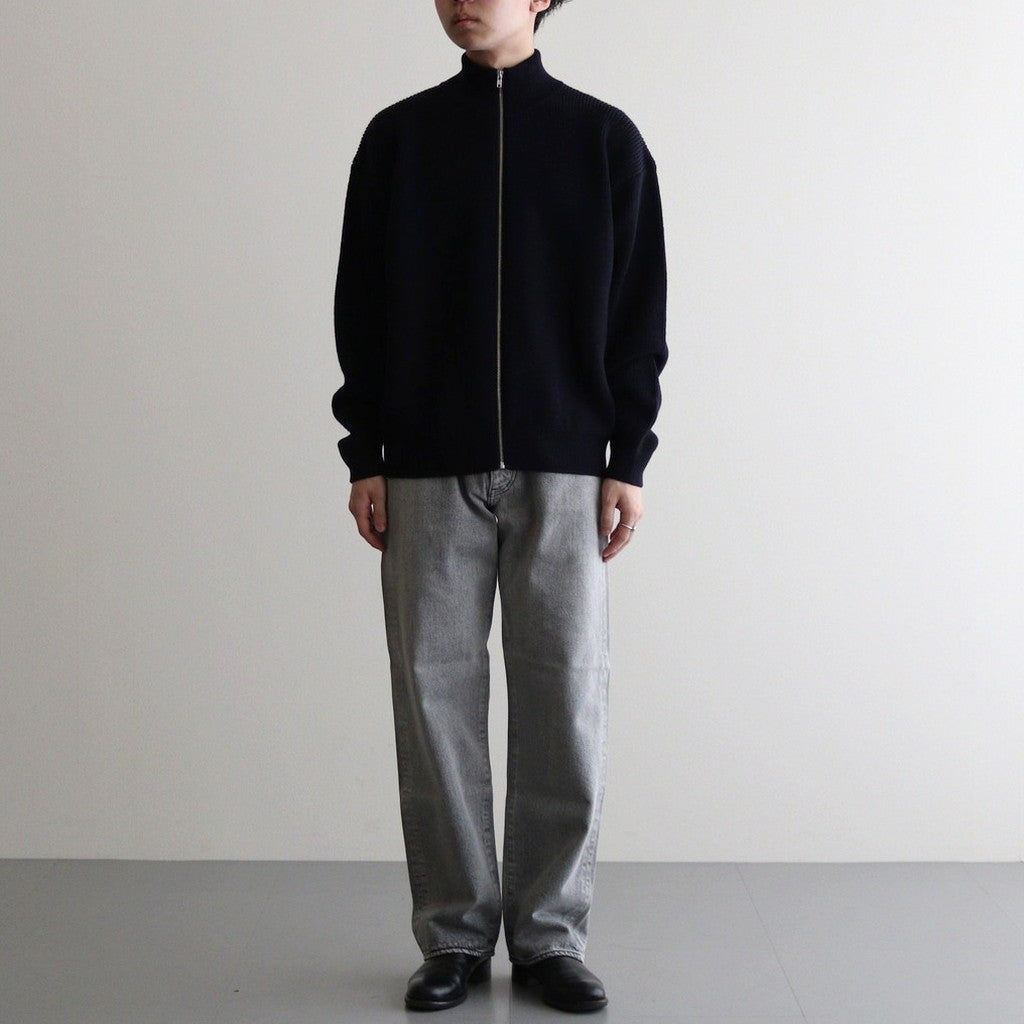 172cm 58kg　size : M