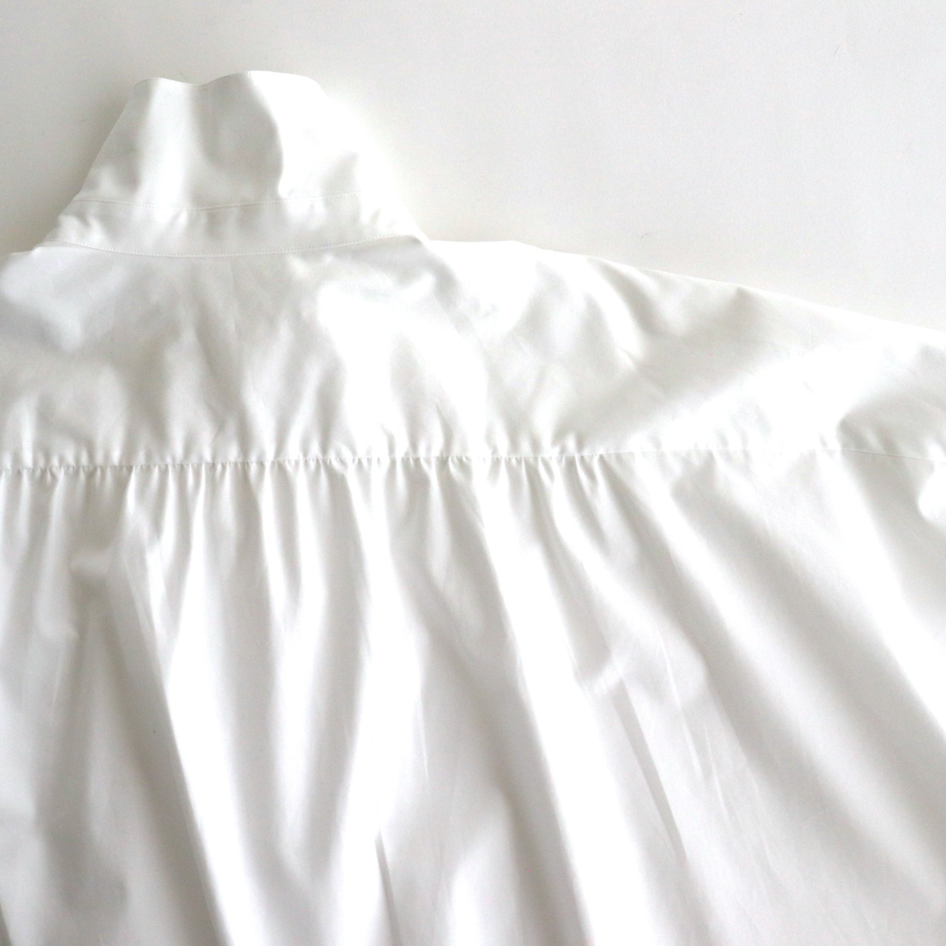 BOURRIENNE COTTON TYPEWRITER PONCHO SH / MA #WHITE [16851 50112]