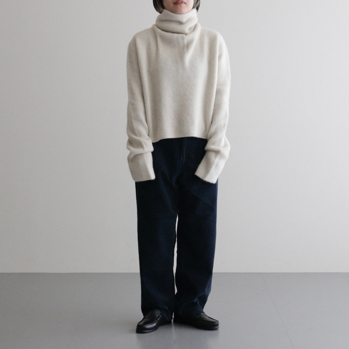 CASHMERE FOX UNIQUE TURTLE #IVORY [BN-25FL-042]