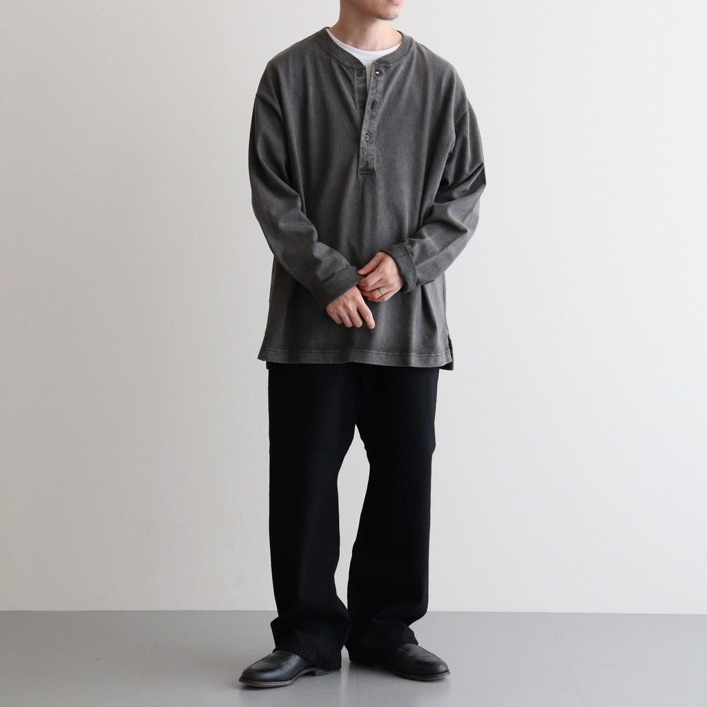 OPEN END COTTON PIGMENT DYE HENRY NECK P/O #020 CHARCOAL [17052 66024]