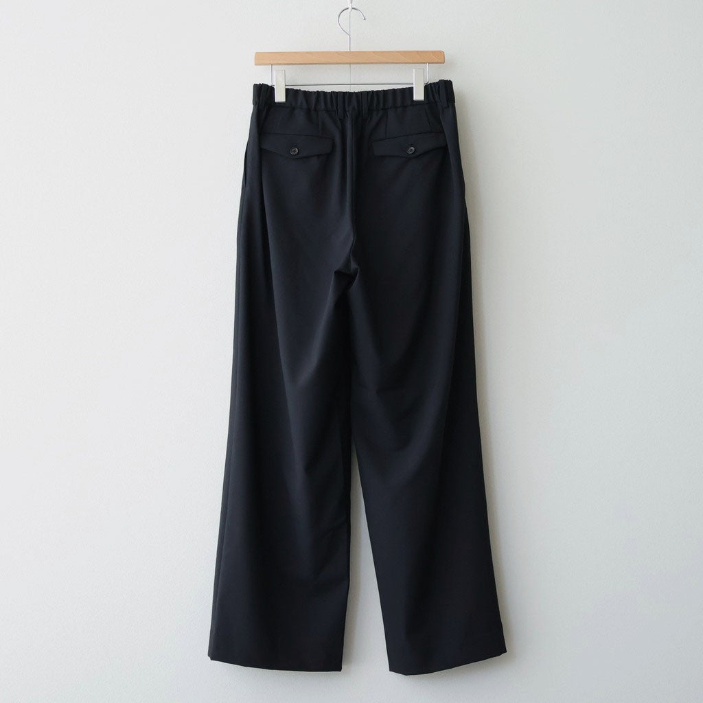 TRIPLE PLEATED WIDE TROUSERS #BLACK [A26A15PT03C]