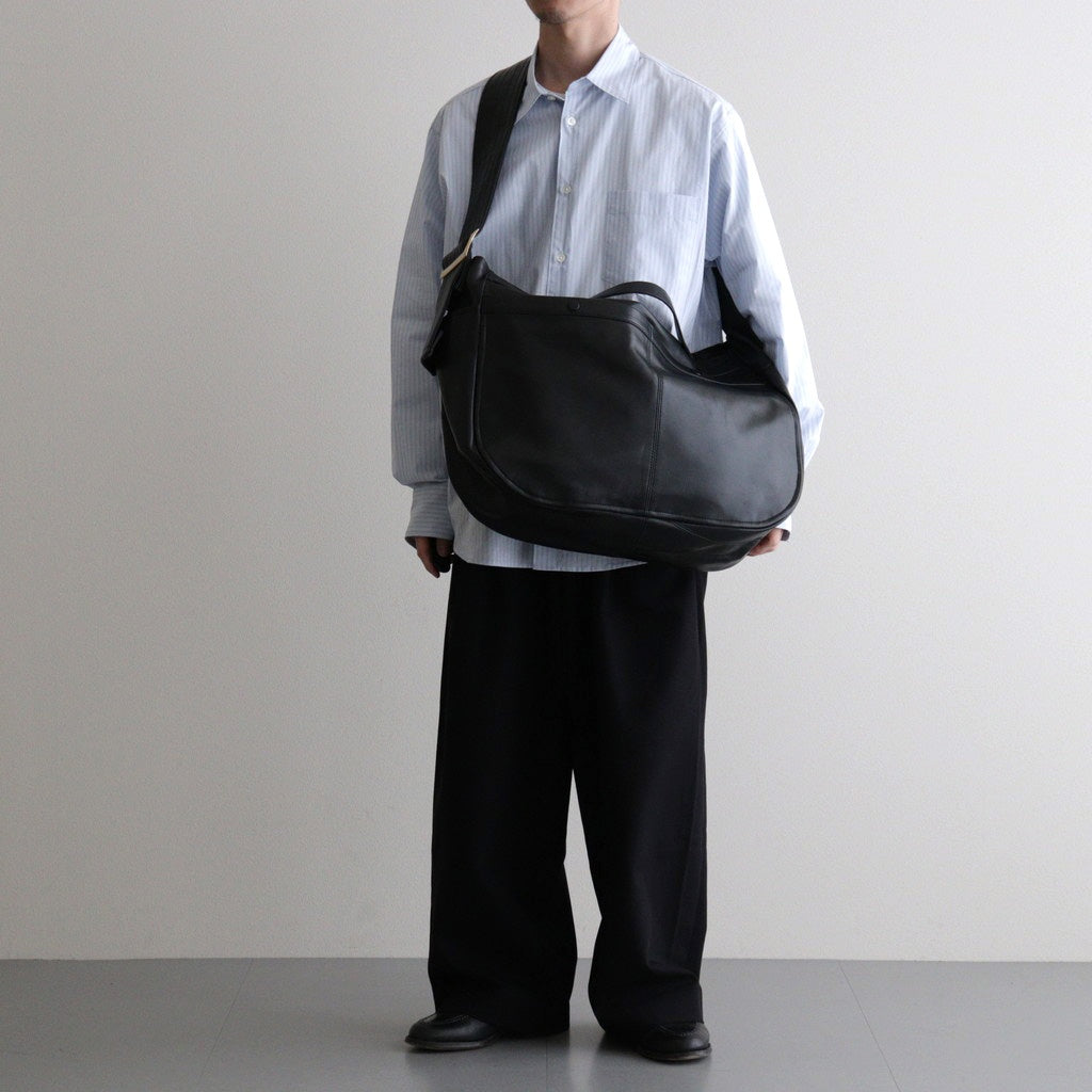 NEW NEWSPAPER BAG L #BLACK [BG-40-C-COW-5]