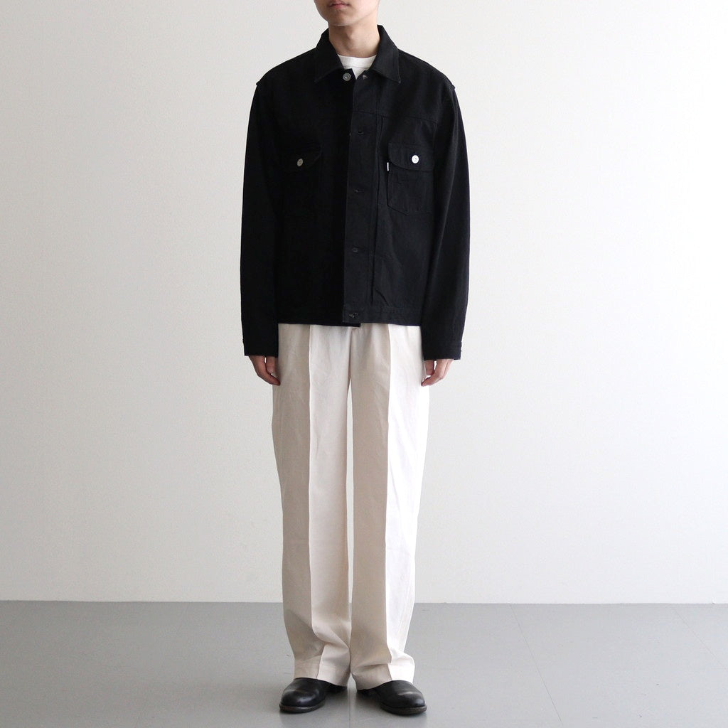 172cm 58kg　size : 32