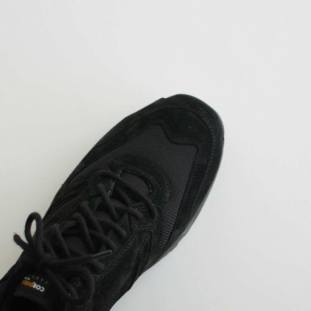 BRITISH MILITARY TRAINER #BLACK [1833CS]