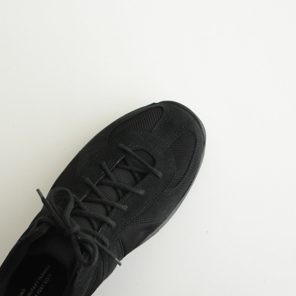 GERMAN MILITARY TRAINER #BLACK [1733CS] – Diffusion