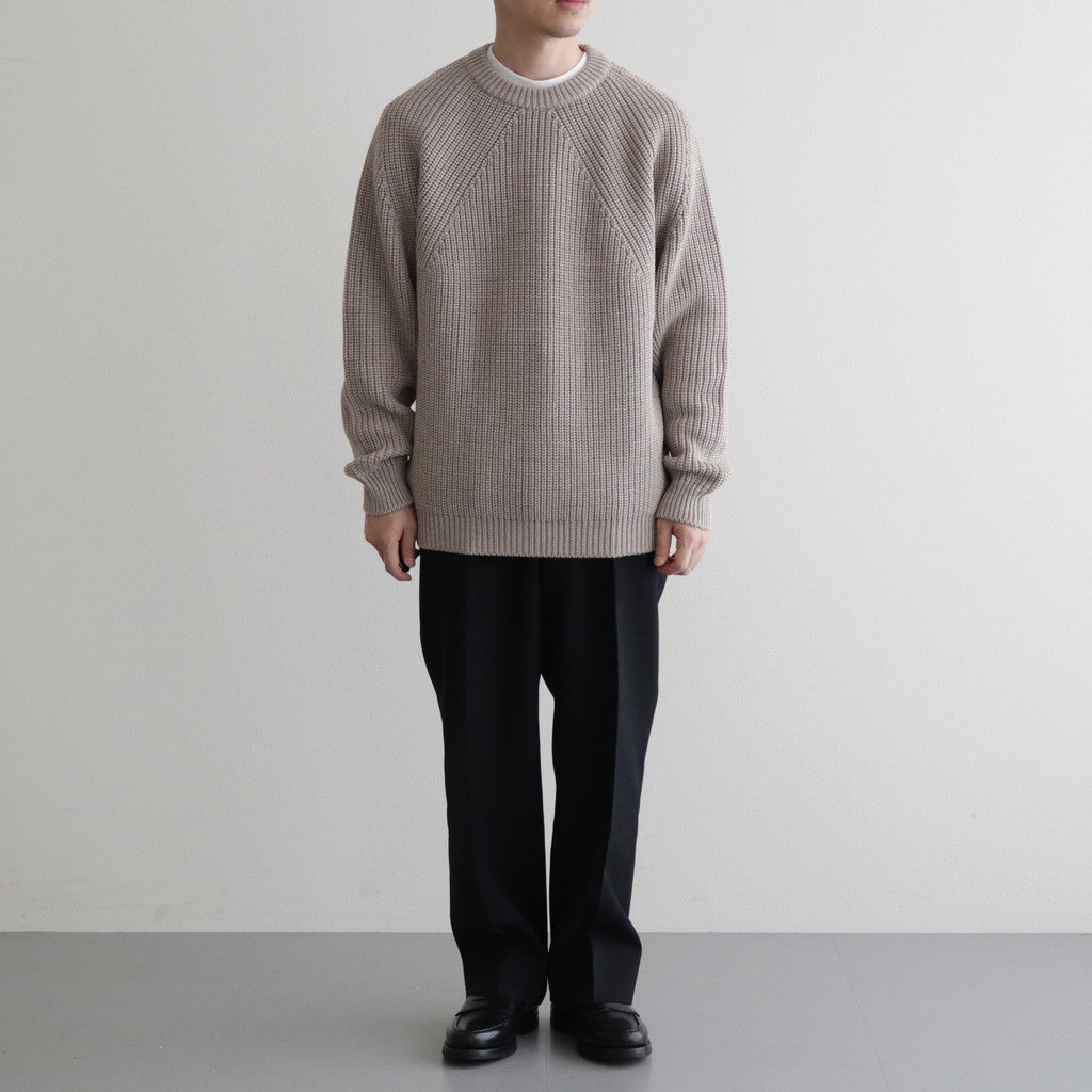 SIGNATURE CREW NECK #BEIGE [BN-23FM-030]