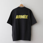 ARMEE Print Tee WIDE #InkBlack×Yellow-Reflector [bROOTS24S34C]
