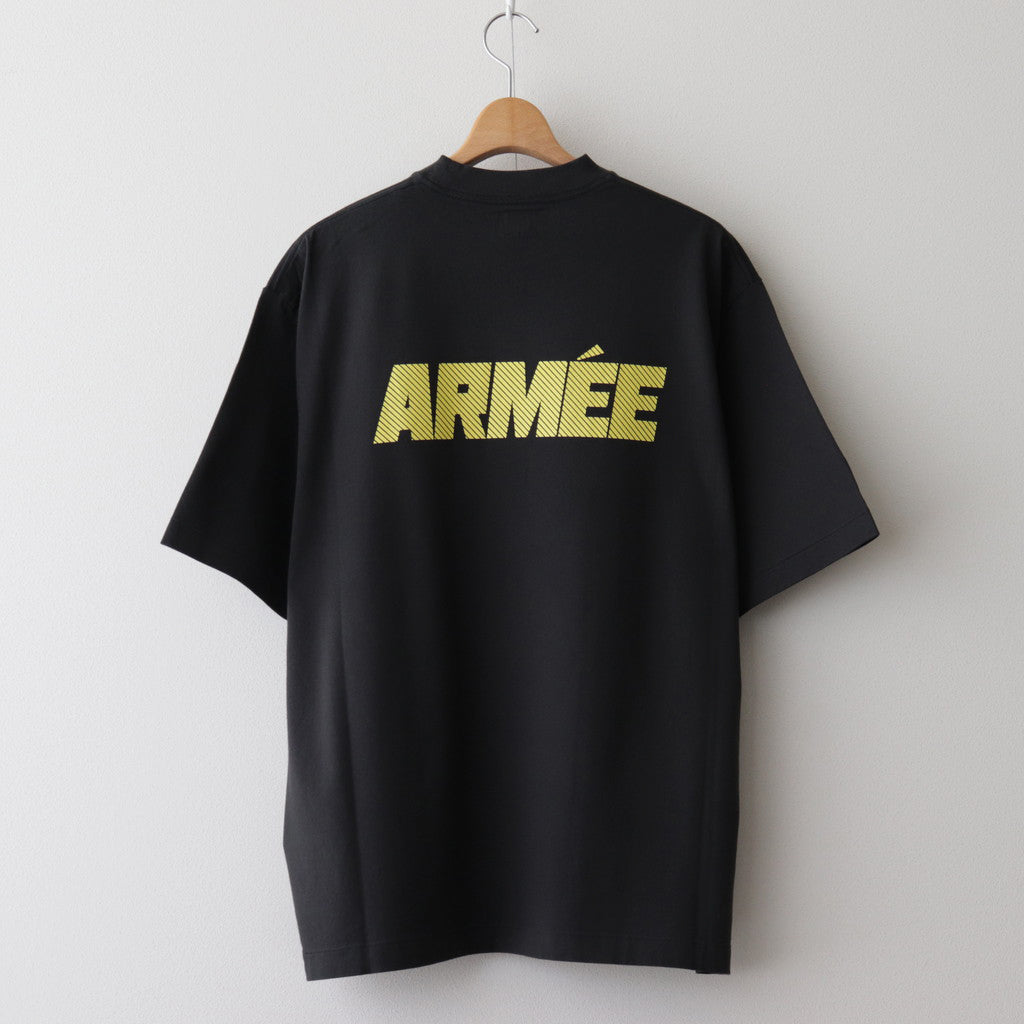 ARMEE Print Tee WIDE #InkBlack×Yellow-Reflector [bROOTS24S34C]