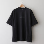 ARMEE Print Tee WIDE #InkBlack×Black-Reflector [bROOTS24S34C]