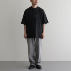 ARMEE Print Tee WIDE #InkBlack×Black-Reflector [bROOTS24S34C]