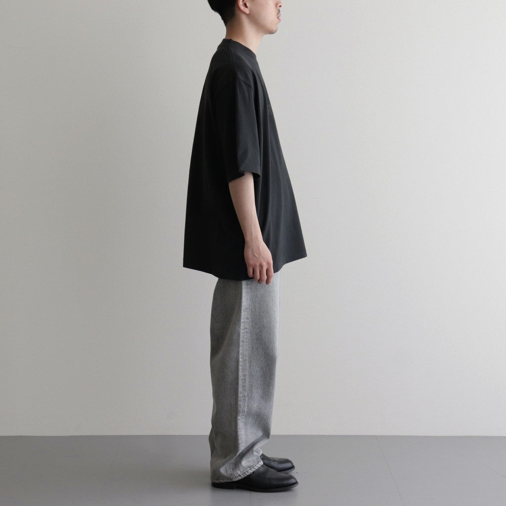 ARMEE Print Tee WIDE #InkBlack×Black-Reflector [bROOTS24S34C]