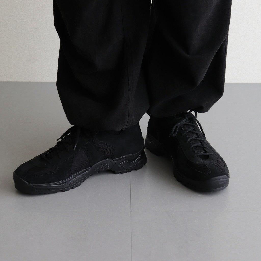 GERMAN MILITARY TRAINER #BLACK [1733CS]