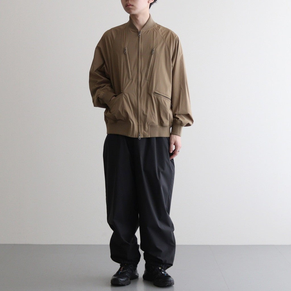 172cm 58kg　size : 3