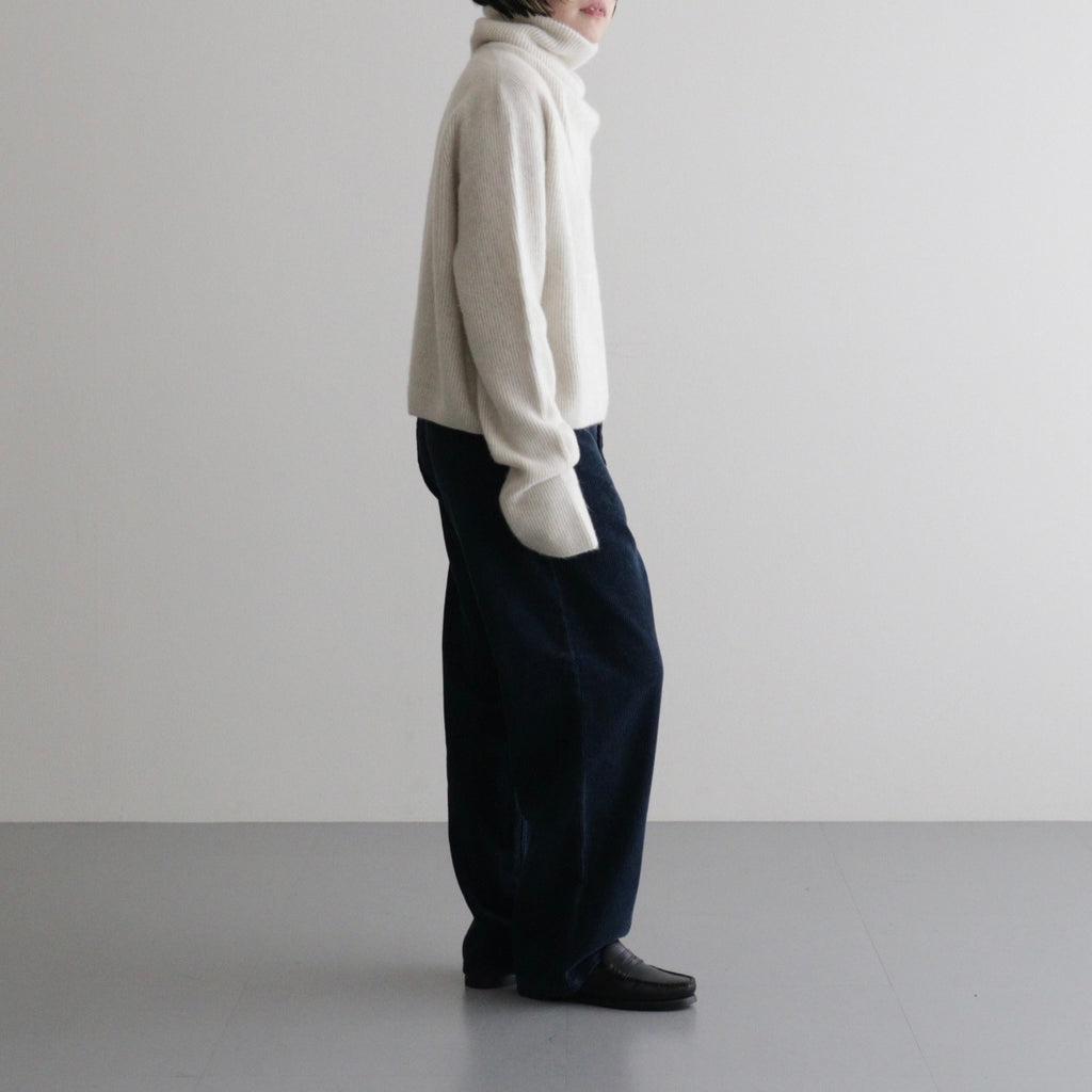 CASHMERE FOX UNIQUE TURTLE #IVORY [BN-25FL-042]