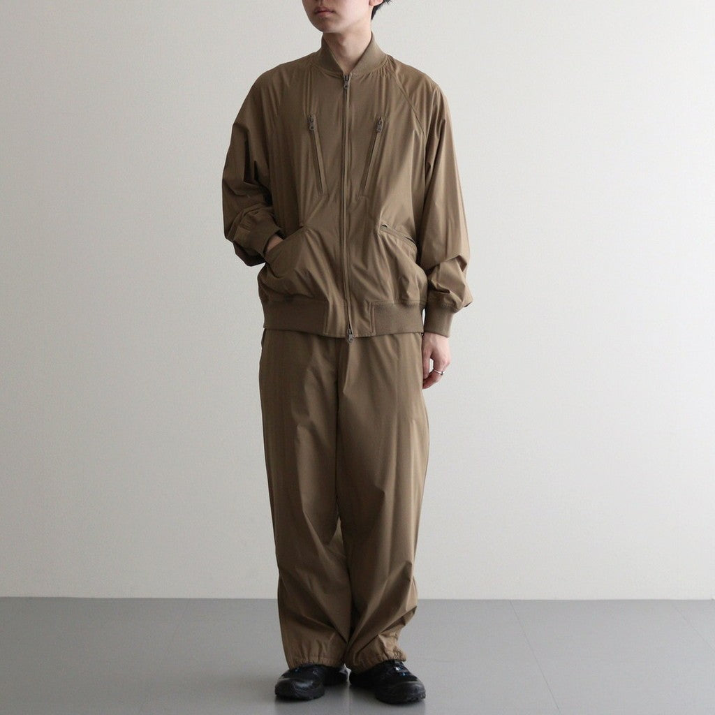 172cm 58kg　size : 3