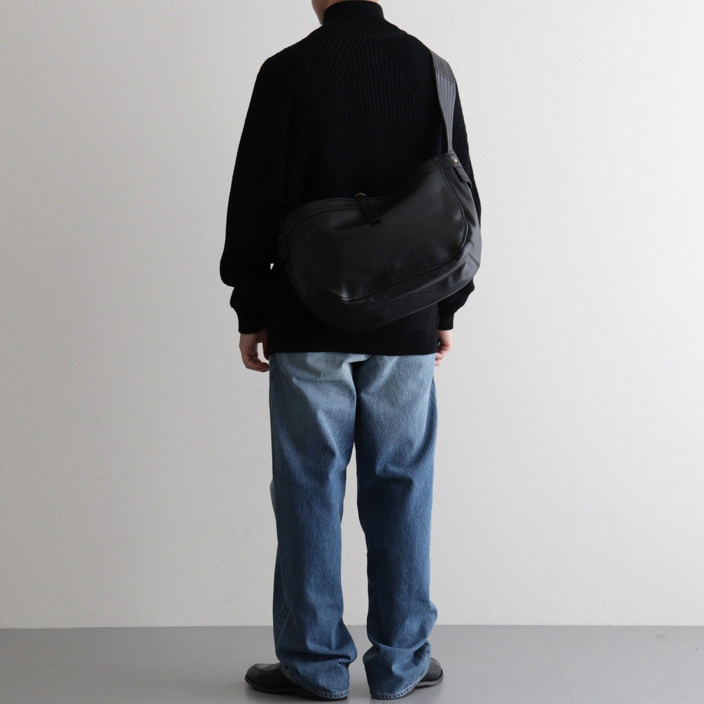 NEWSPAPER BAG M #BLACK [BG-27-C-COW.AN-4]