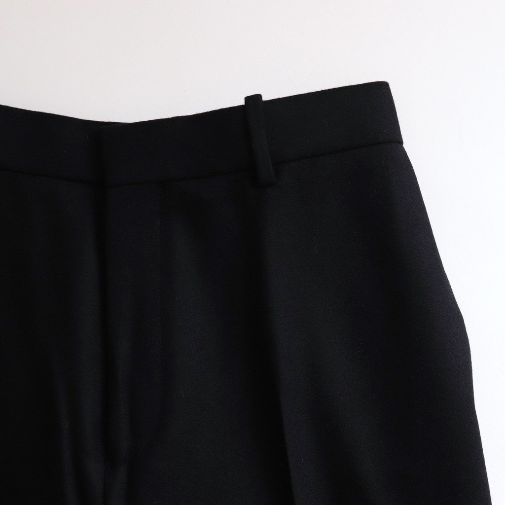 FLAT TAPERED TROUSERS #BLACK [A24C17PT01C]