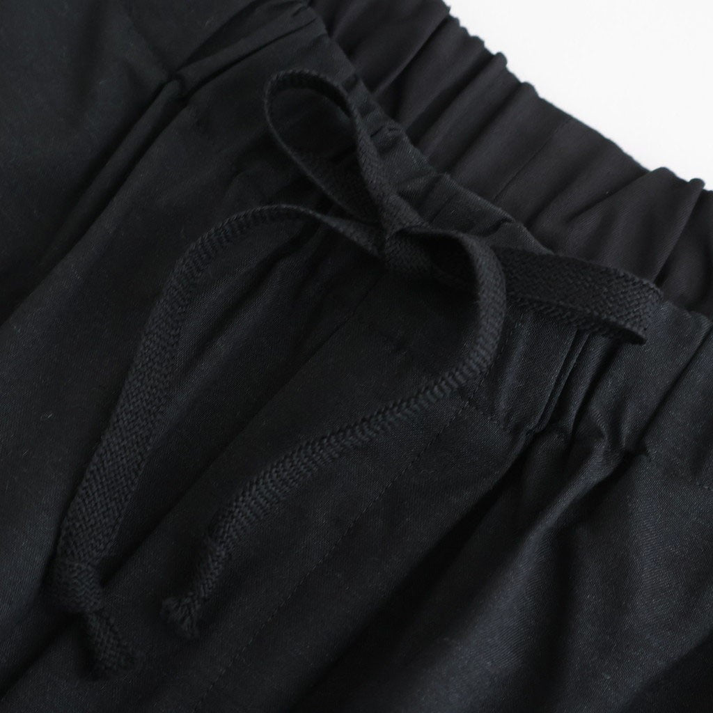 WIDE CYLINDER FIT EASY PANTS #CHAMBRAY BLACK [M26A11PT01C]