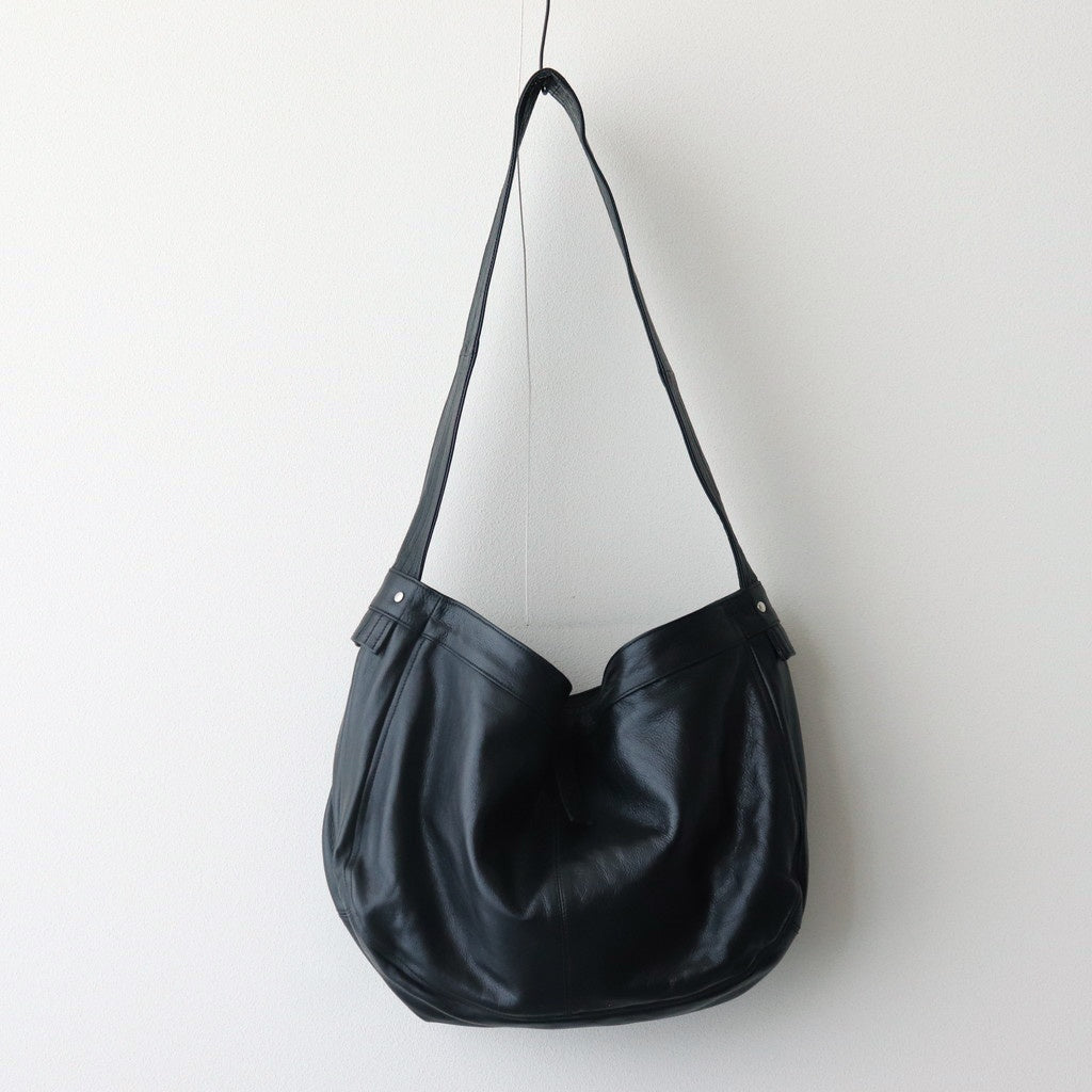 NEWSPAPER BAG L #BLACK [BG-17-C-COW-3] - Diffusion 三重県四日市市
