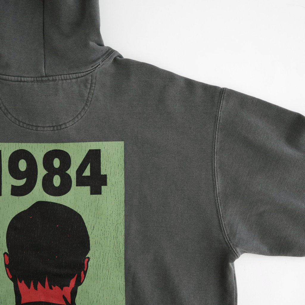 1984 PRINT PIGMENT HOODIE #CHARCOAL [DNA26T04]