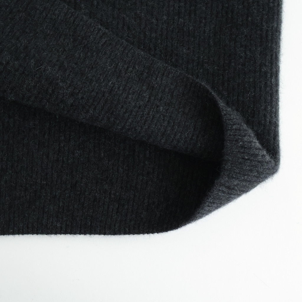 CASHMERE FOX FINGERHOLE BOAT NECK #CHARCOAL [BN-25FL-041]