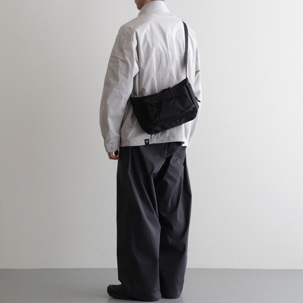 LC SHOULDER MINI_STANDARD #Black [26f_LC04]