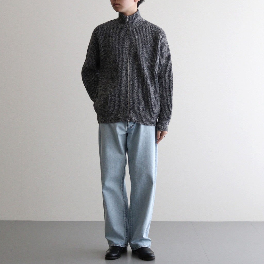 172cm 58kg　size : 4