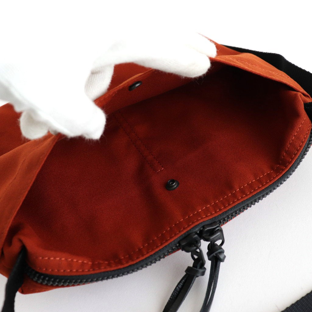 Field Small Shoulder Bag #Rust [N25FU078] – Diffusion