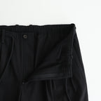 TRIPLE PLEATED EASY TROUSERS #BLACK [A25A05PT03C]