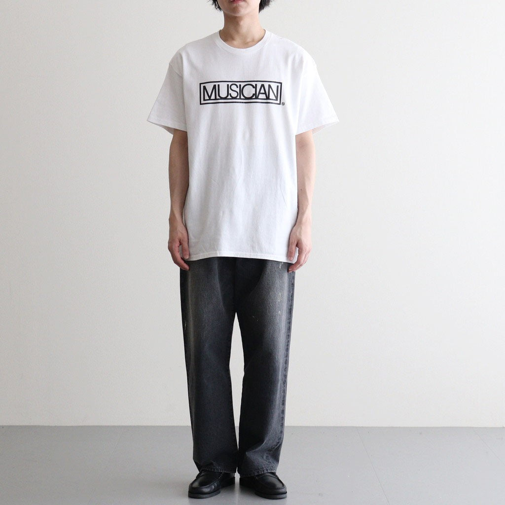 MUSICIAN SHORT SLEEVE T-SHIRT #WHITE [DNS26T03]