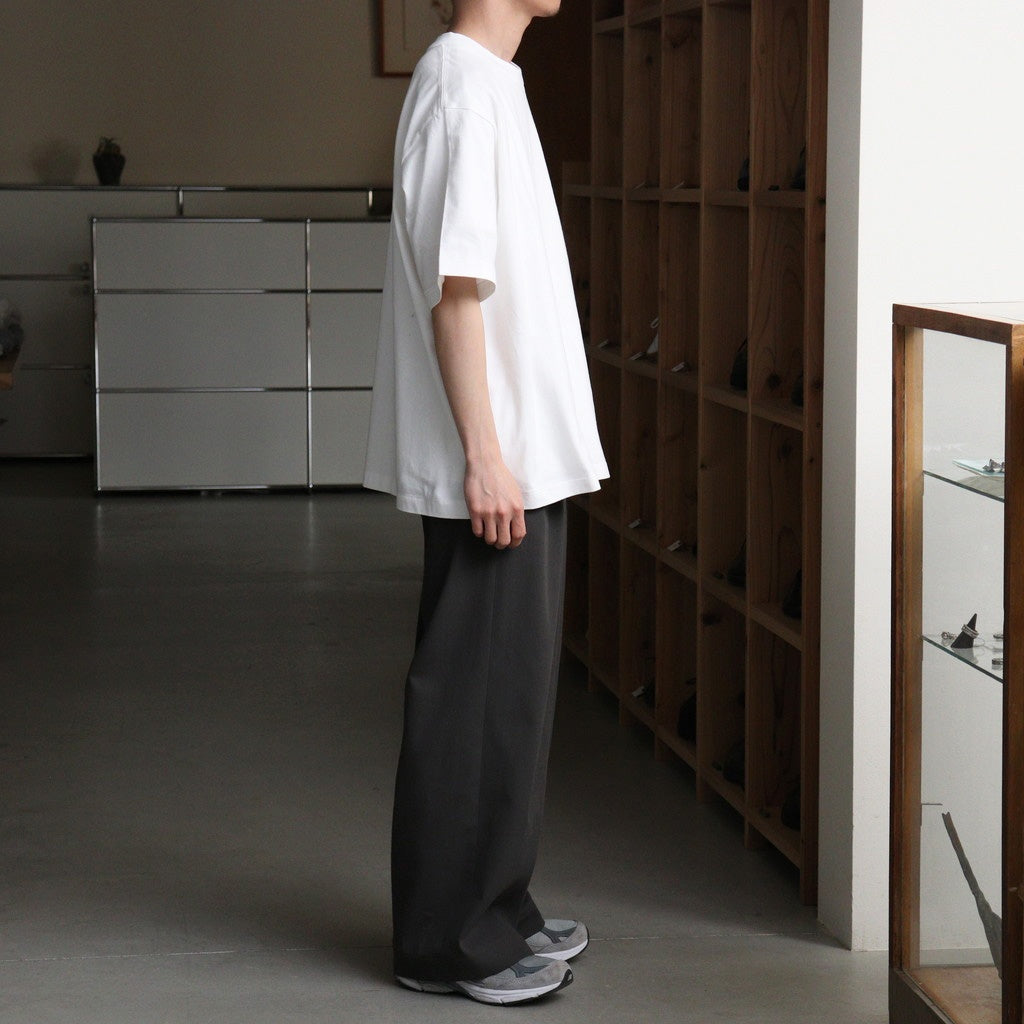 b Patch Tee WIDE #White×Charcoal [bROOTS25S34S26C]