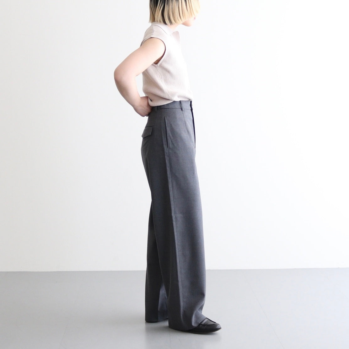 Wool Tuckless Tapered Trousers #MIX GRAY [NEP-SS2509W]