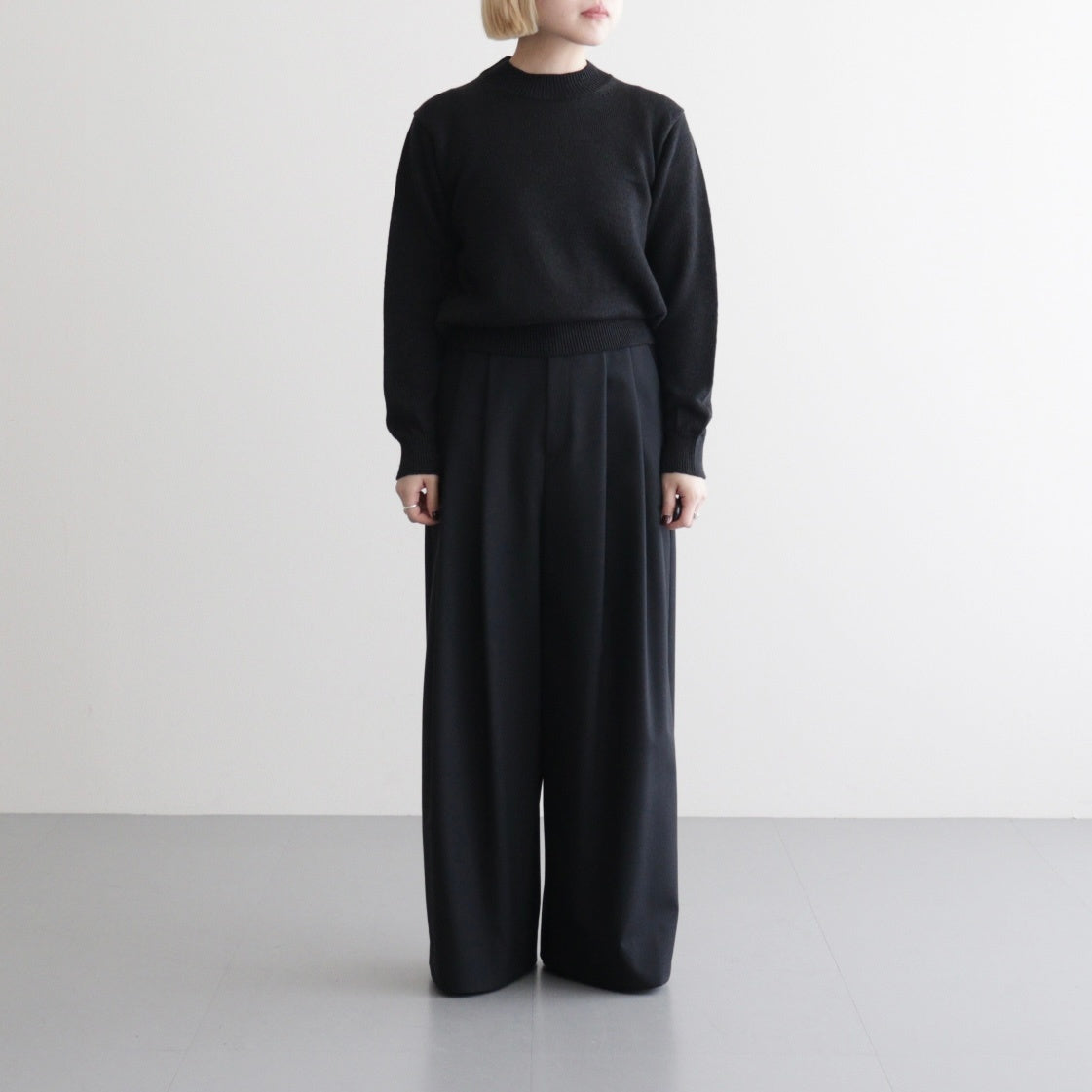 WASHED HIGH COUNT LINEN CREW NECK #BLACK [BN-26SL-013]