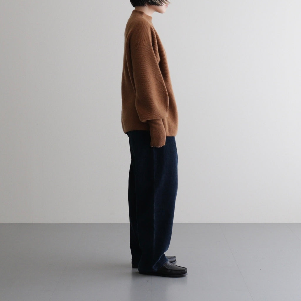 CASHMERE FOX FINGERHOLE BOAT NECK #CAMEL [BN-25FL-041]