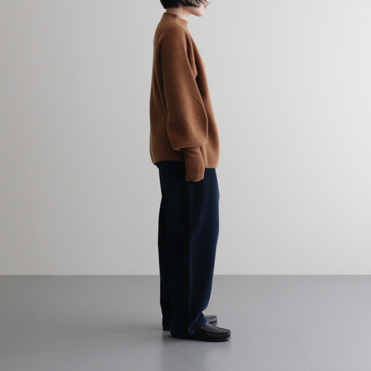 CASHMERE FOX FINGERHOLE BOAT NECK #CAMEL [BN-25FL-041]