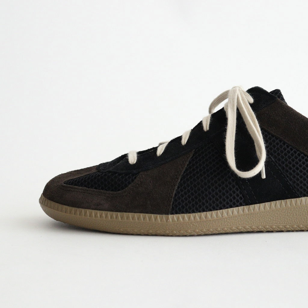 GERMAN MILITARY TRAINER #BLACK [1715FS]
