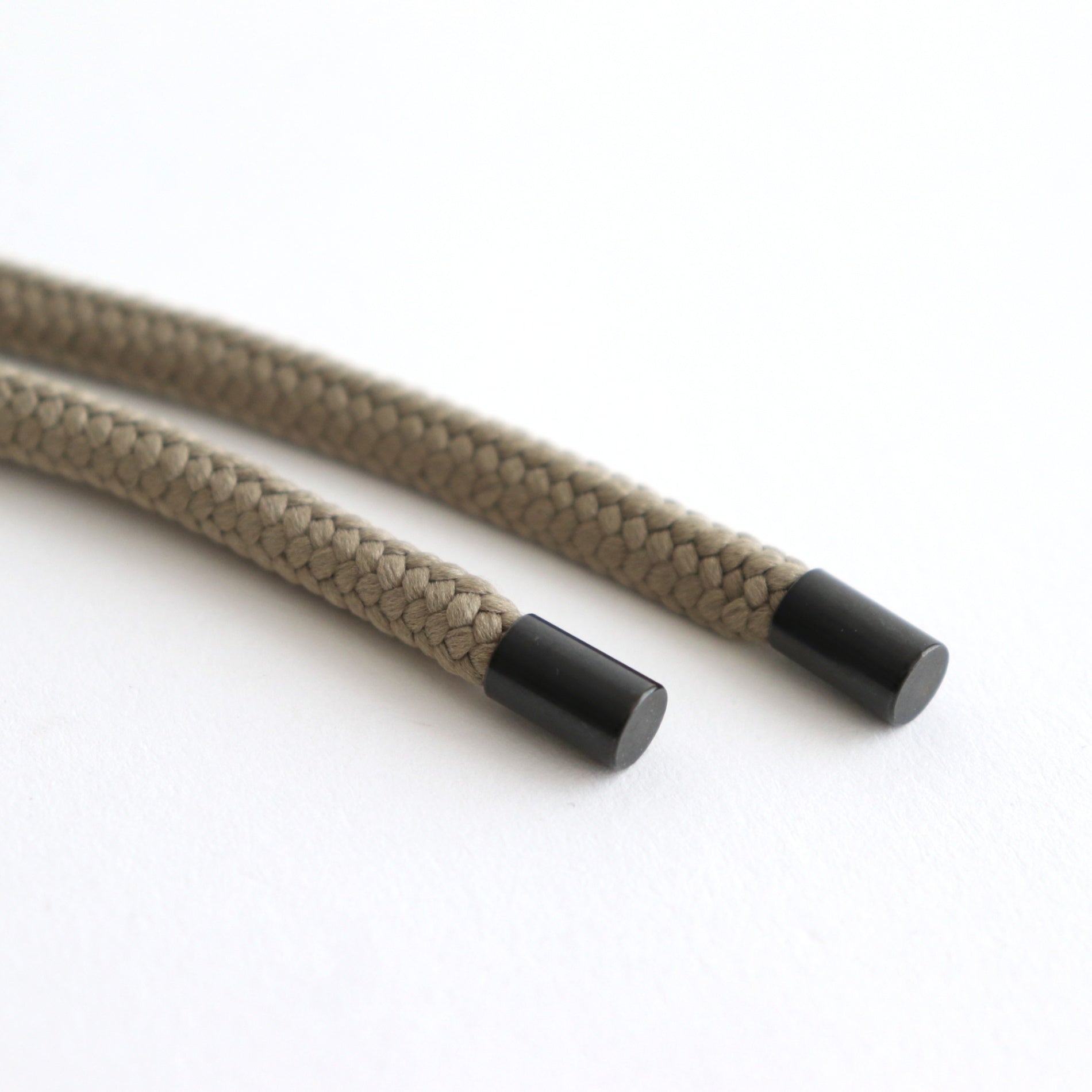 TRIPLE PLEATED EASY TROUSERS #KHAKI [A25A05PT03C]