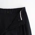 TRIPLE PLEATED WIDE TROUSERS #BLACK [A26A93PT03C]