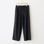 TRIPLE PLEATED EASY TROUSERS #BLACK [A25B03PT01C]