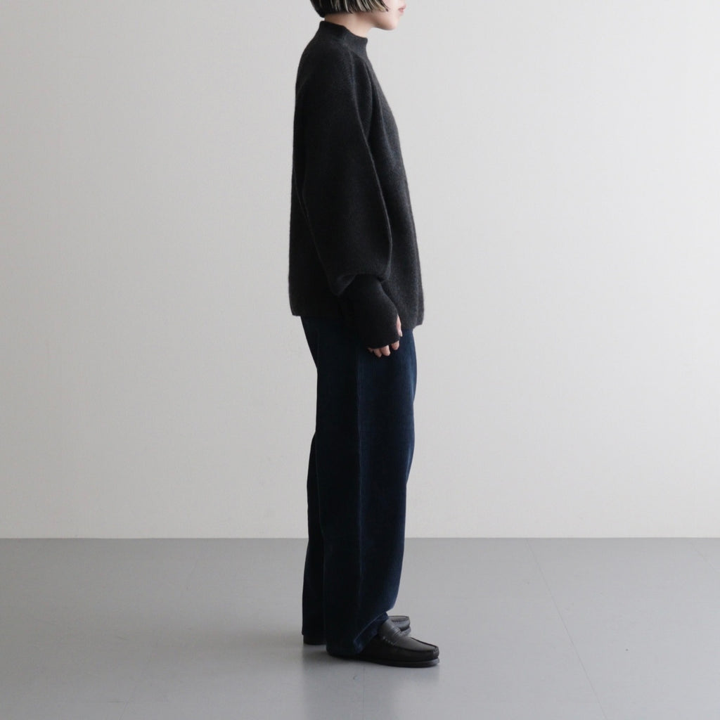 CASHMERE FOX FINGERHOLE BOAT NECK #CHARCOAL [BN-25FL-041]