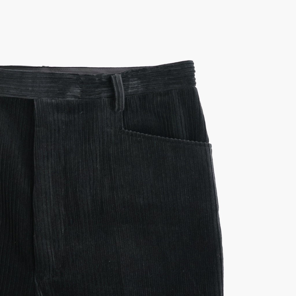 MIXED-WALE CORDUROY NOTUCK SLACKS #BLACK [26W-BIS-PT15]